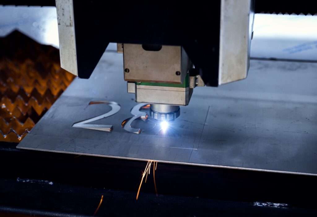 Taglio laser metallo per arredamento